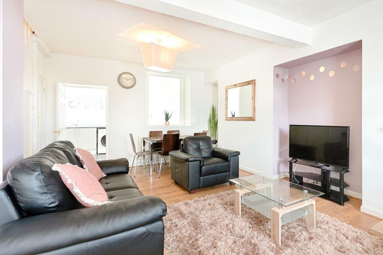 Free Parking, Spacious Living Room, Garden Swansea Buitenkant foto